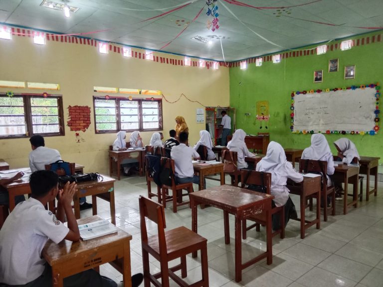 MEMPERBAIKI AKHLAK GENERASI MUDA MELALUI WIRID REMAJA